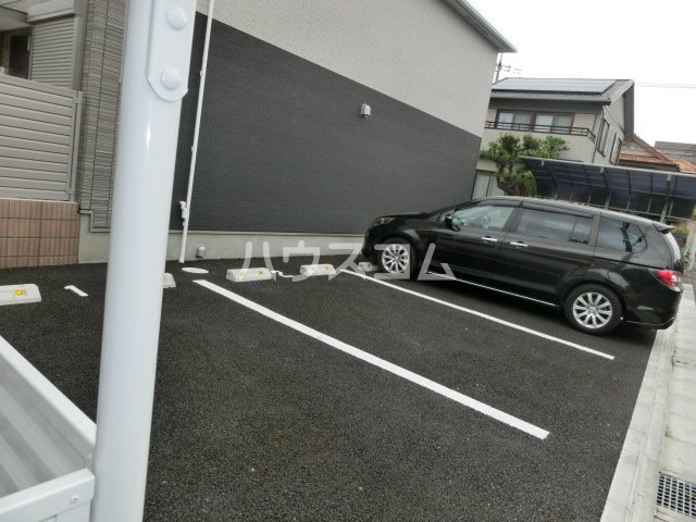 26/30 駐車場