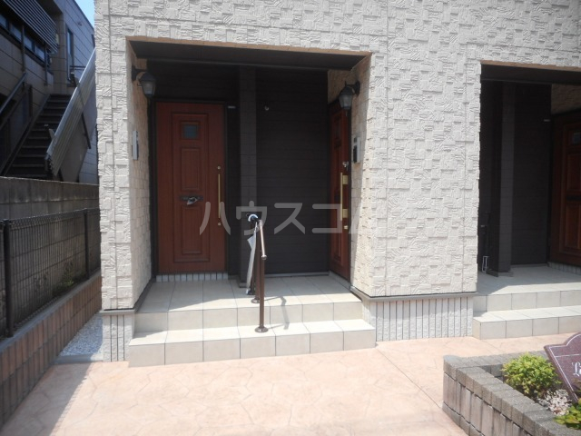 15/21 エントランス