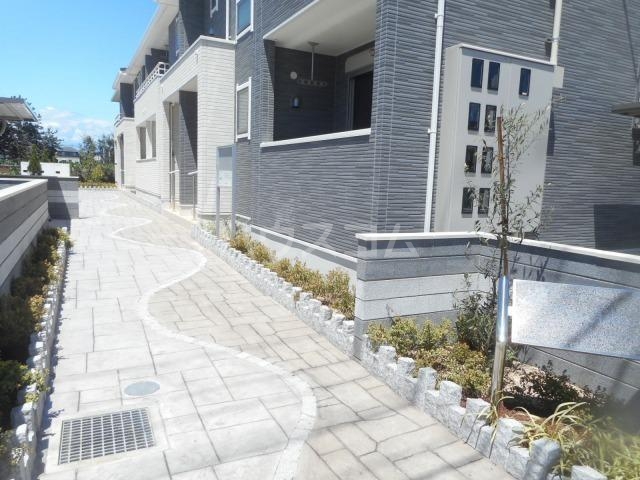 15/21 エントランス