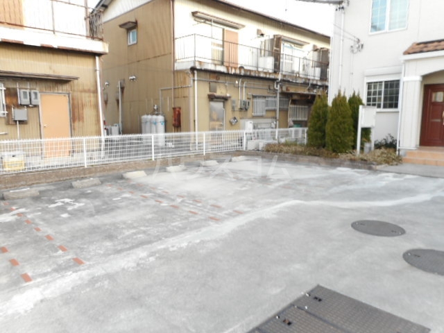 14/20 駐車場