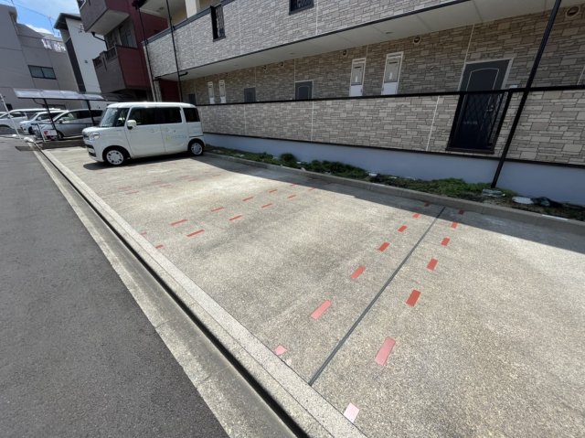 22/30 駐車場