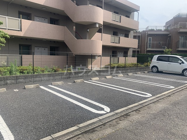 14/22 駐車場