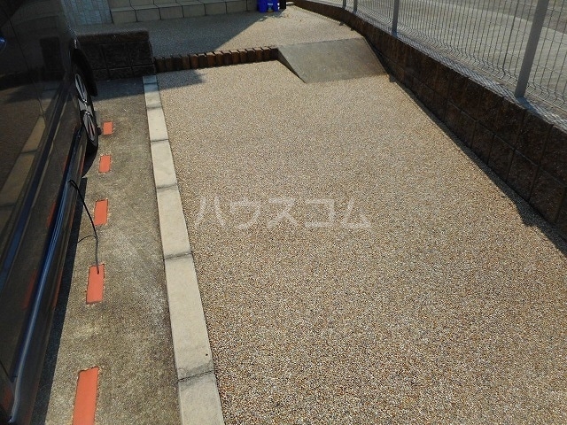 14/22 駐車場