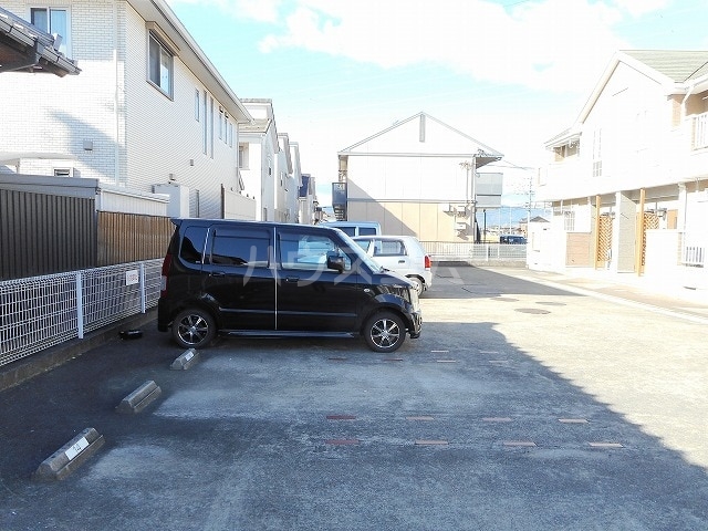 14/20 駐車場