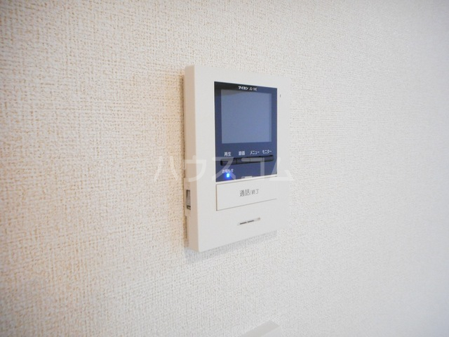 16/23 エントランス