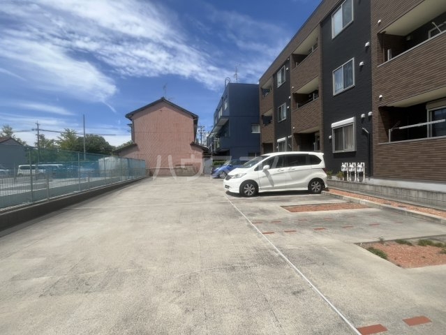 2/10 駐車場