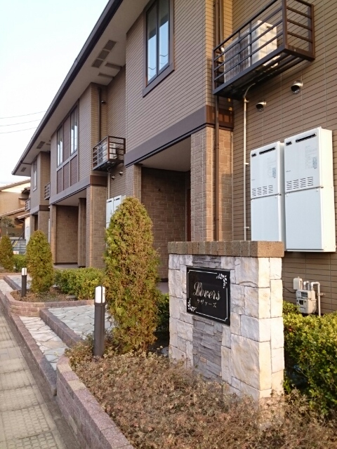 18/26 エントランス