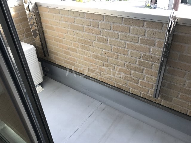 13/23 バルコニー