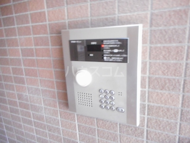 14/20 エントランス