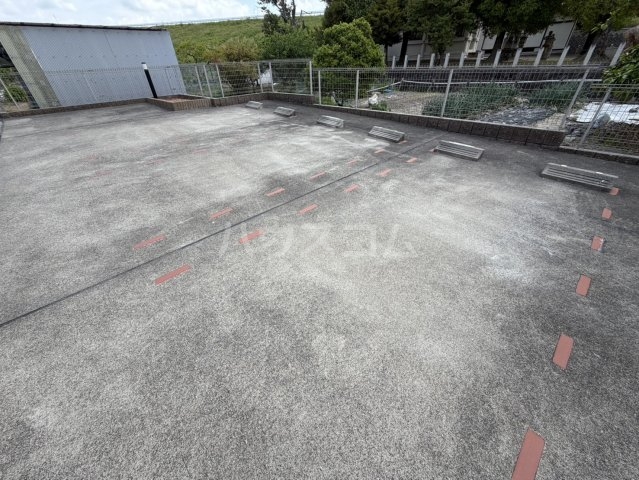 2/7 駐車場