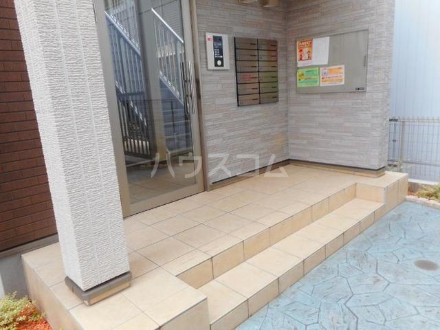 14/22 エントランス