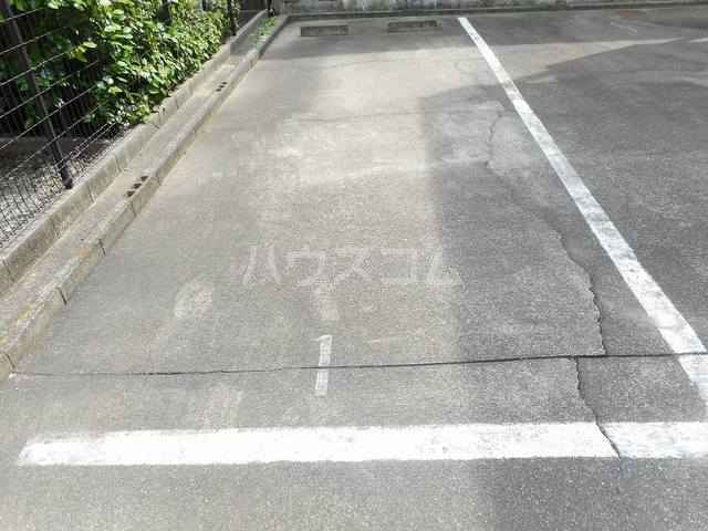 14/20 駐車場