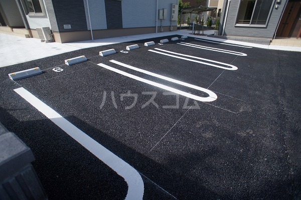 16/26 駐車場