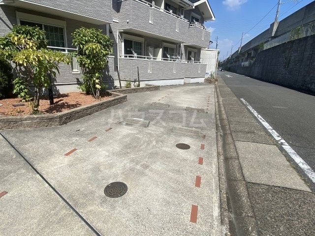 22/30 駐車場