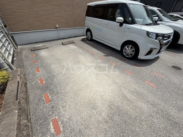 22/30 駐車場