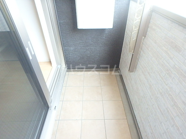 16/28 バルコニー