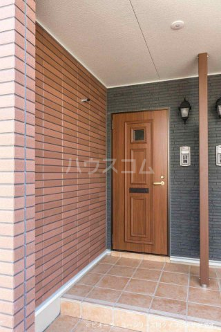 14/22 エントランス