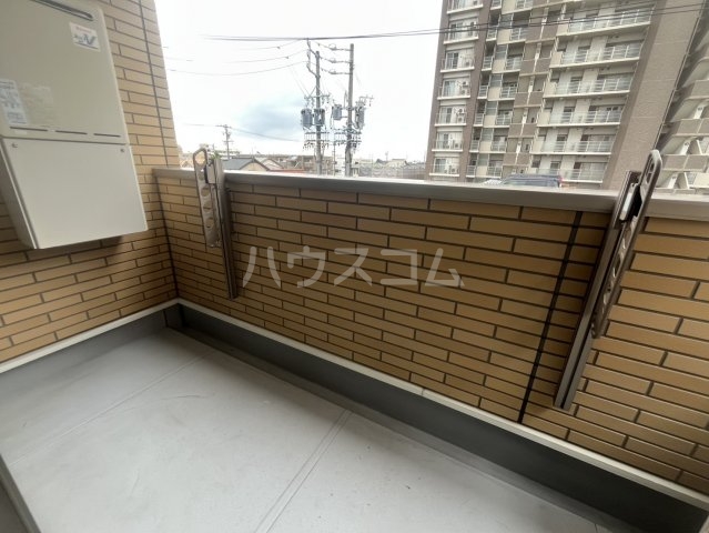 20/30 バルコニー