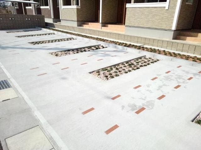 15/21 駐車場