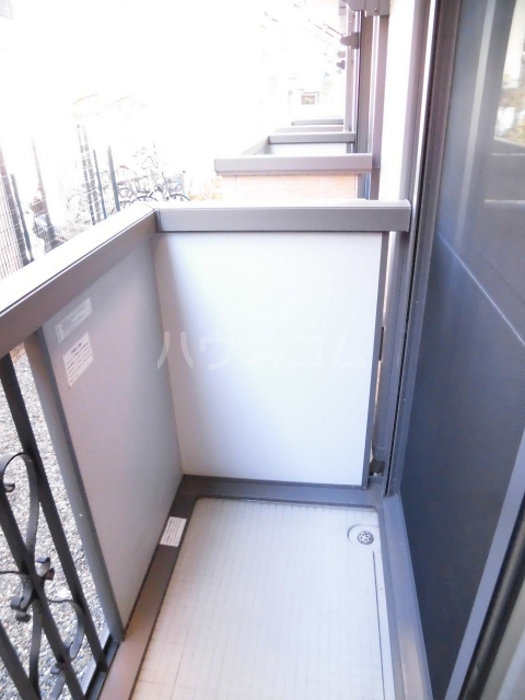 16/27 バルコニー