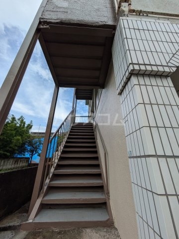 18/26 エントランス