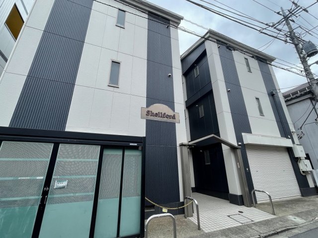 26/30 エントランス