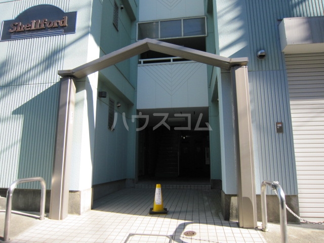 17/28 エントランス