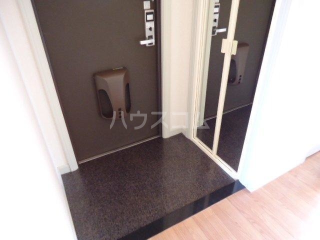 13/30 玄関
