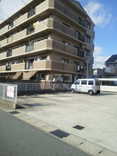 19/25 駐車場
