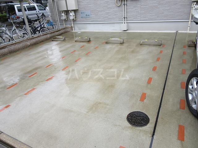 14/22 駐車場