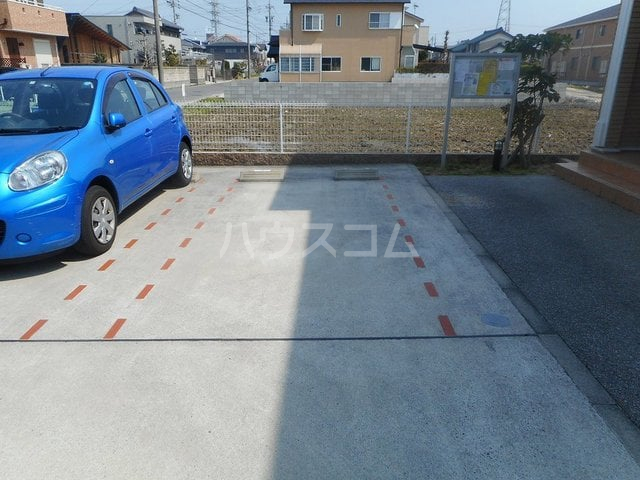 16/22 駐車場