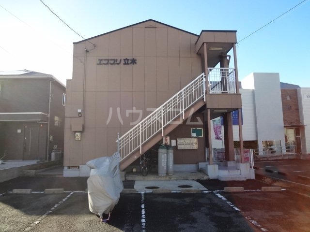 22/30 駐車場