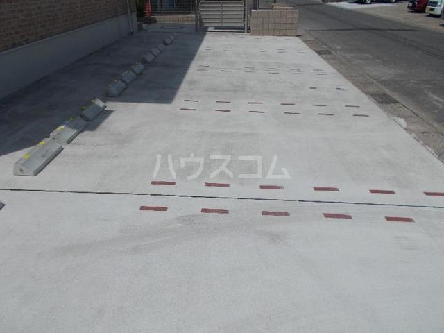 14/22 駐車場