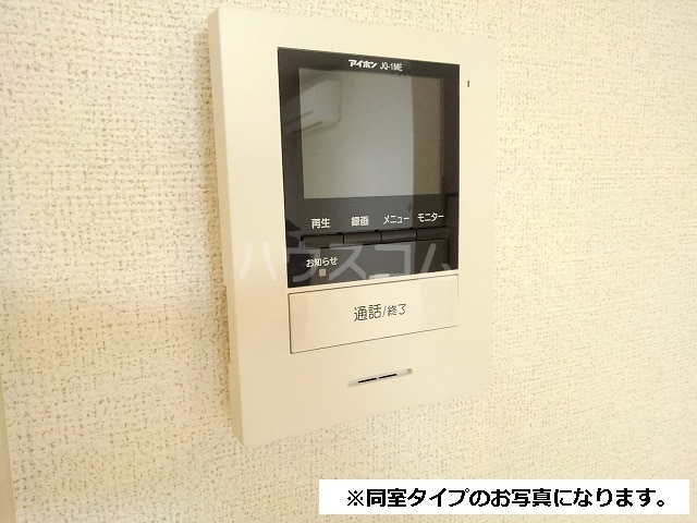 16/23 エントランス