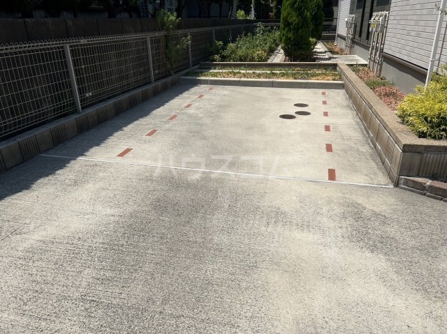 22/29 駐車場