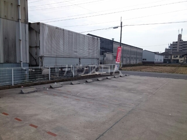 2/10 駐車場