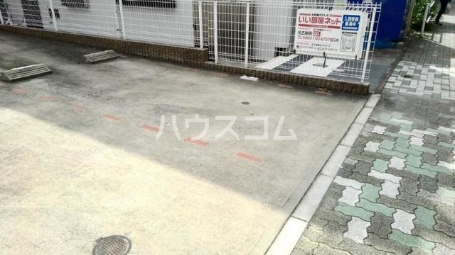 4/12 駐車場
