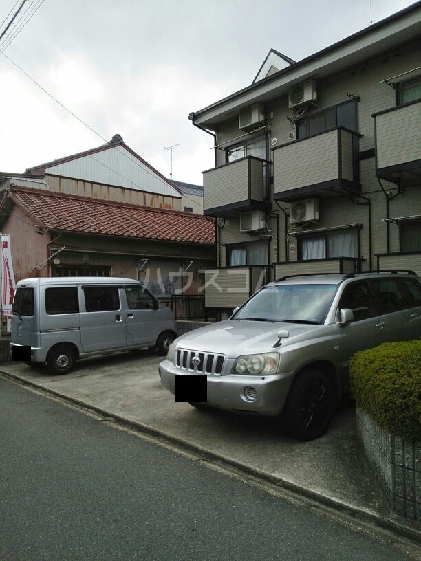 22/30 駐車場