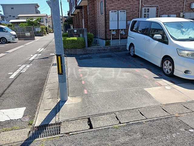 17/25 駐車場