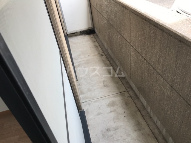 16/23 バルコニー