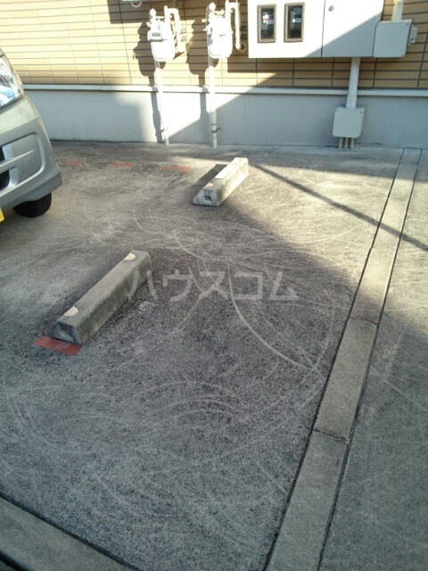 18/26 駐車場