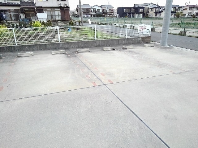 2/8 駐車場