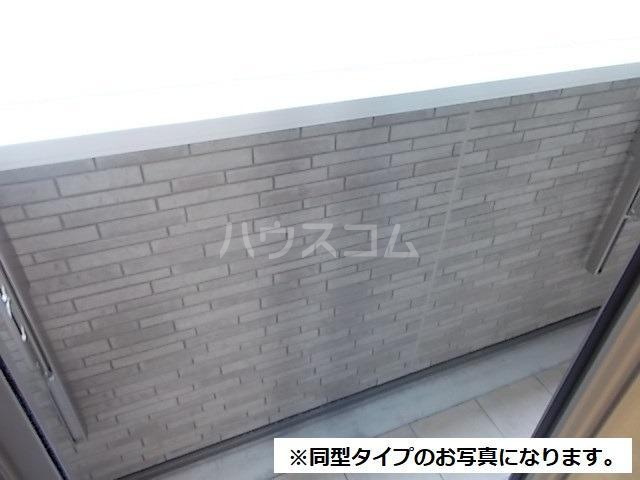 13/22 バルコニー