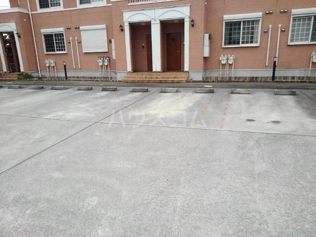 2/8 駐車場