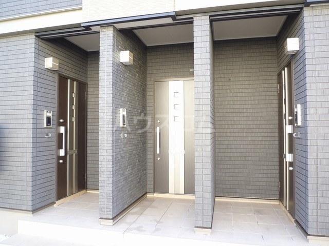 14/20 エントランス