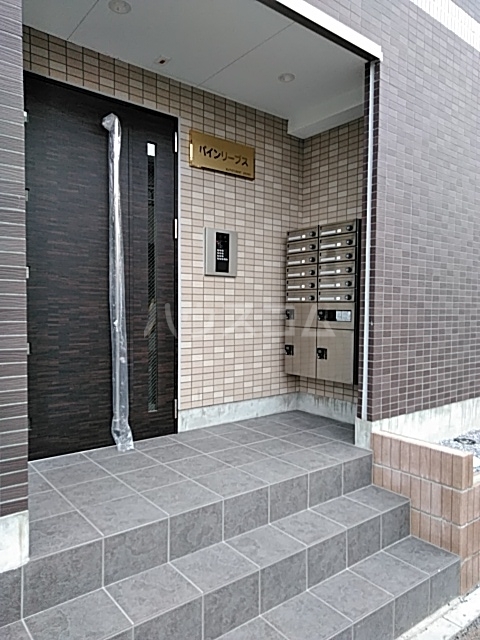 2/3 エントランス