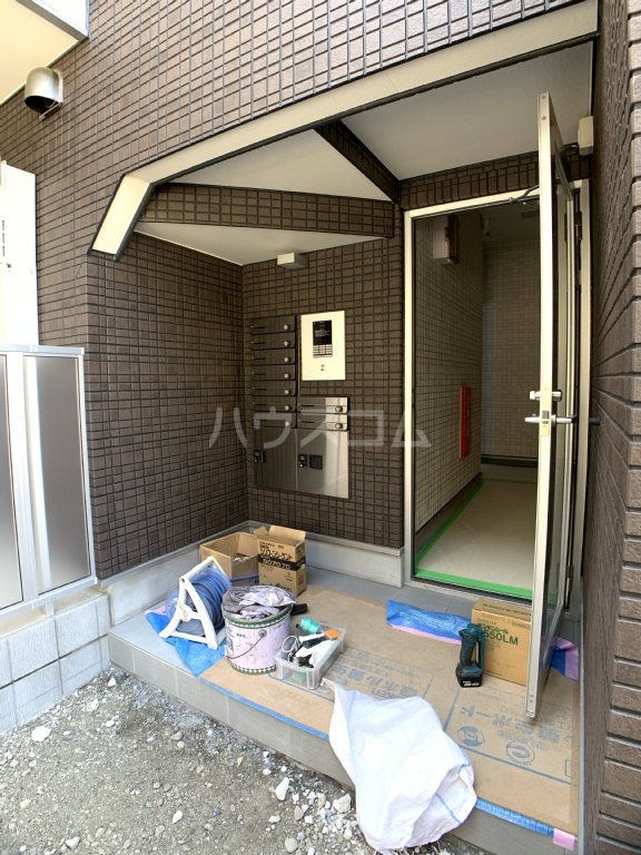 2/3 エントランス