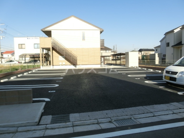 22/26 駐車場