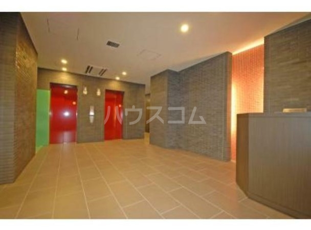 14/20 エントランス