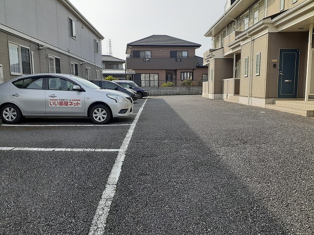 14/20 駐車場